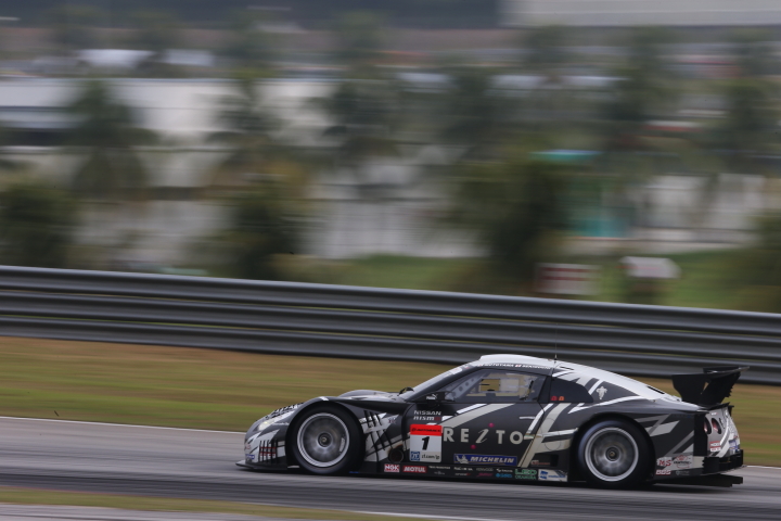 REITO MOLA GT-R （本山哲／関口雄飛組）