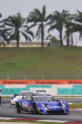 RAYBRIG HSV-010（伊沢拓也／小暮卓史組）