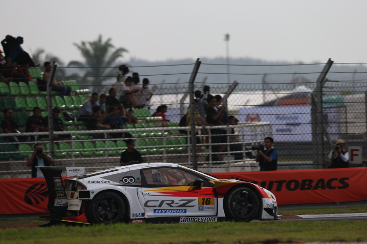 MUGEN CR-Z GT（武藤英紀／中山友貴組）