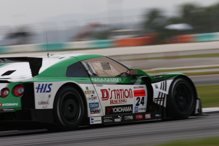 D'station ADVAN GT-R（安田裕信／ミハエル・クルム組）