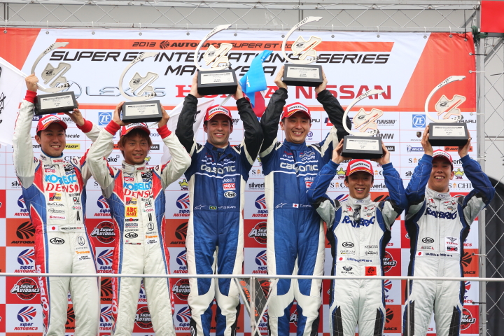 GT500クラスの表彰式