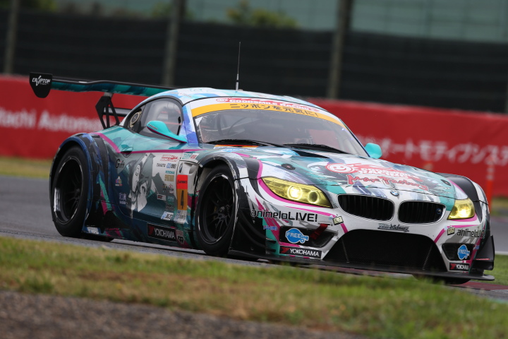 公式テスト鈴鹿: 片岡龍也／河野駿佑組（GT300:グッドスマイル 初音ミク Z4）