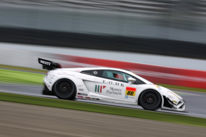 公式テスト鈴鹿: 織戸学／青木孝行／平峰一貴組（GT300:マネパ ランボルギーニ GT3）