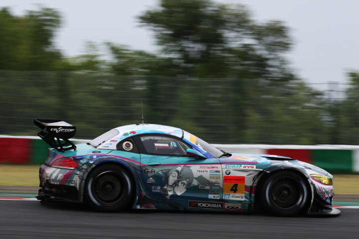 公式テスト鈴鹿: 片岡龍也／河野駿佑組（GT300:グッドスマイル 初音ミク Z4）