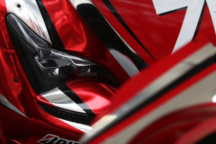 公式テスト鈴鹿: ZENT CERUMO RC F