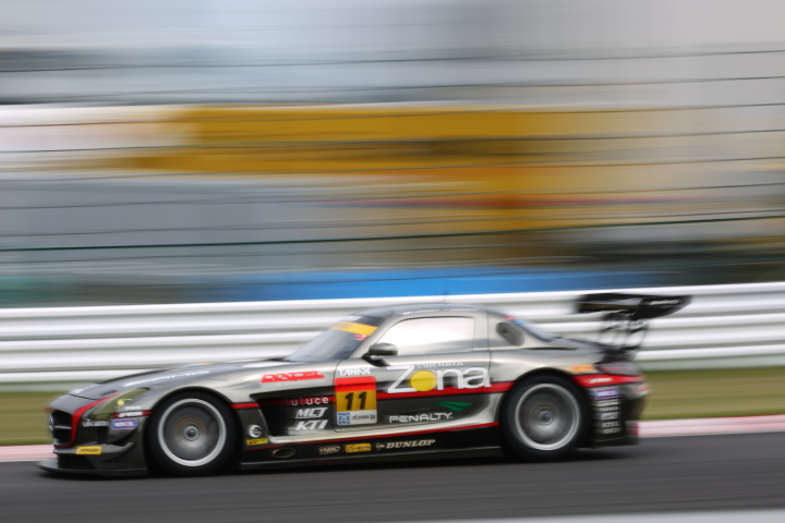 公式テスト鈴鹿: 平中克幸／山内英輝組（GT300:GAINER DIXCEL SLS）