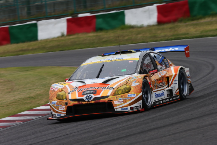 公式テスト鈴鹿: 新田守男／嵯峨宏紀／中山雄一組（GT300:OGT Panasonic PRIUS）