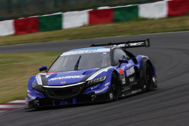 公式テスト鈴鹿: 小暮卓史／武藤英紀組（GT500:RAYBRIG NSX CONCEPT-GT）