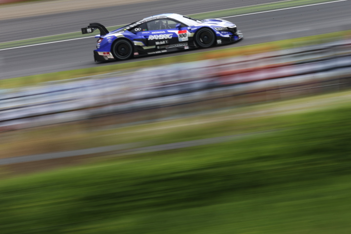 公式テスト鈴鹿: 小暮卓史／武藤英紀組（GT500:RAYBRIG NSX CONCEPT-GT）