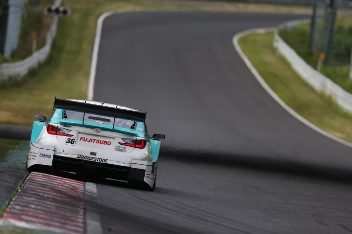 公式テスト鈴鹿: 中嶋一貴／ジェームス・ロシター組（GT500:PETRONAS TOM'S RC F）