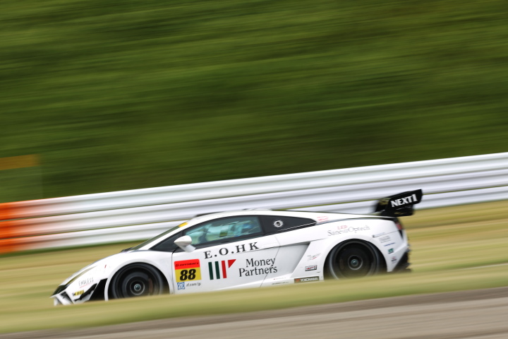 公式テスト鈴鹿: 織戸学／青木孝行／平峰一貴組（GT300:マネパ ランボルギーニ GT3）