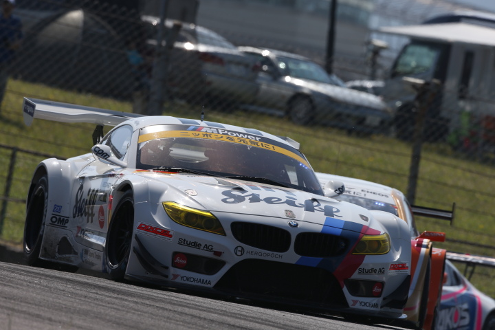 公式練習: ヨルグ・ミューラー／荒聖治組（GT300:Studie BMW Z4）