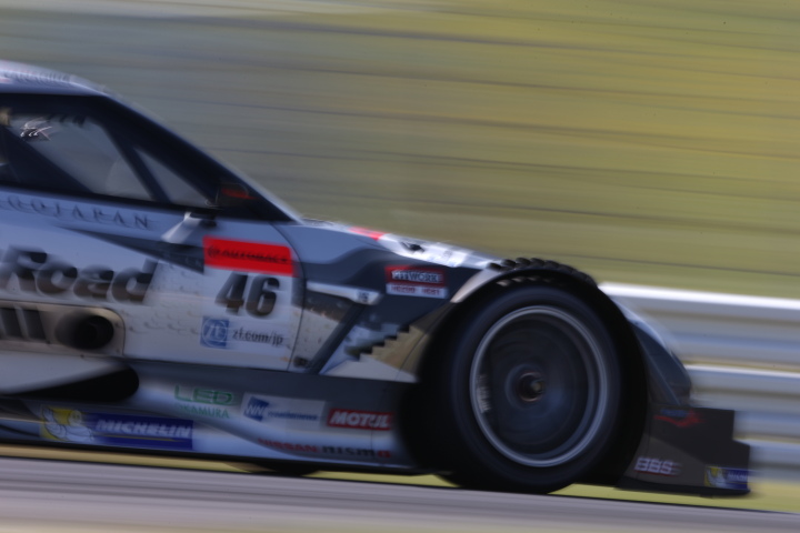 公式練習: 本山哲／柳田真孝組（GT500:S Road MOLA GT-R）