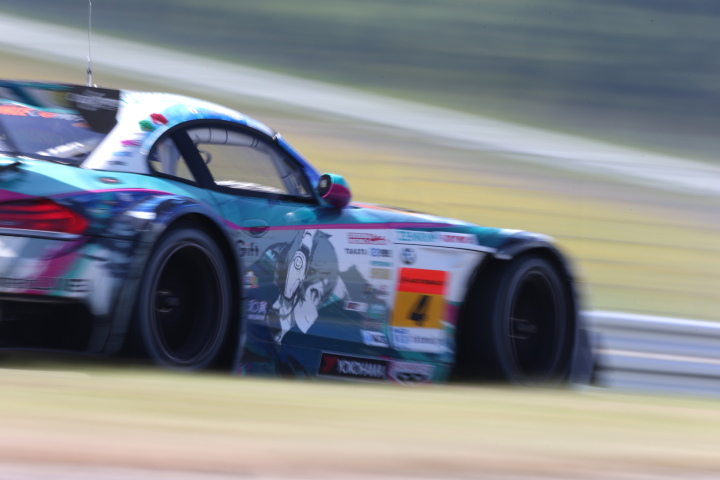 公式練習: 谷口信輝／片岡龍也組（GT300:グッドスマイル 初音ミク Z4）