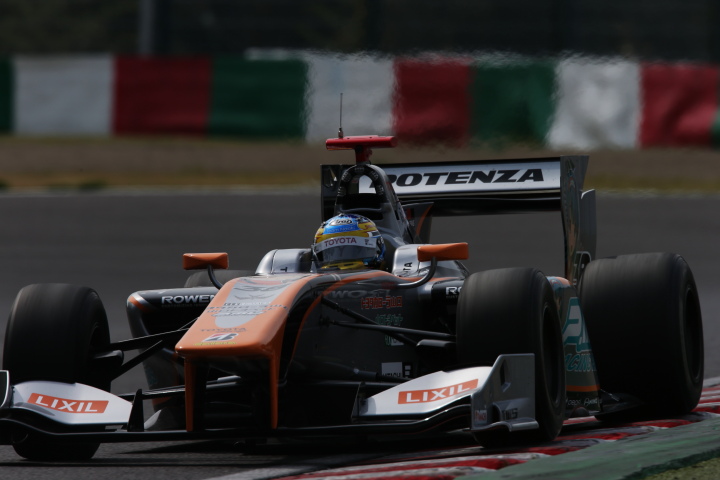 フリー走行1回目: 石浦宏明（P.MU/CERUMO・INGING SF14）