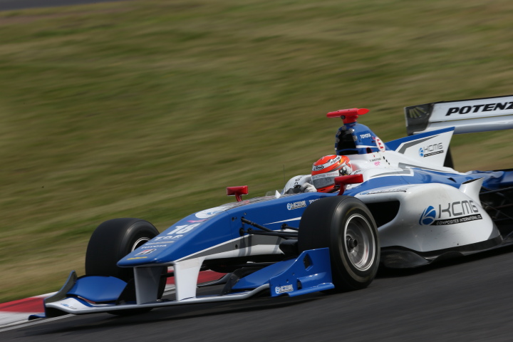 ノックアウト予選: 中山雄一（KCMG Elyse SF14）