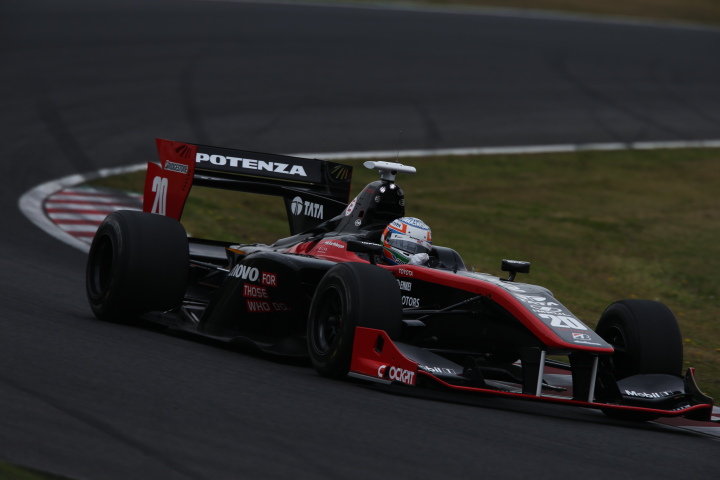 フリー走行2回目: クマール・ラム・ナレイン・カーティケヤン（Lenovo TEAM IMPUL SF14）