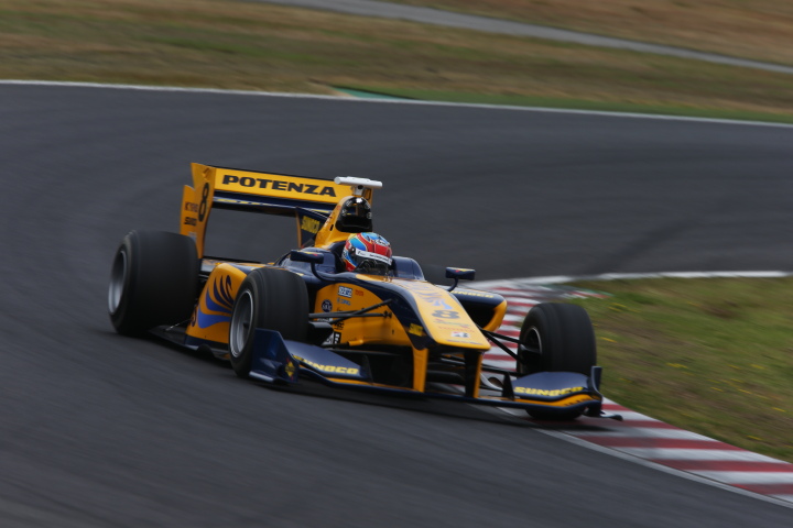 フリー走行2回目: ロイック・デュバル（Team KYGNUS SUNOCO SF14）