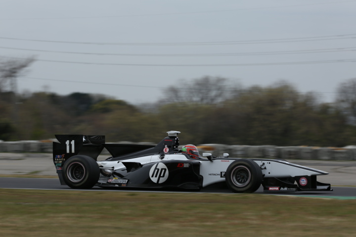 フリー走行2回目: ヴィタントニオ・リウッツィ（HP SF14）
