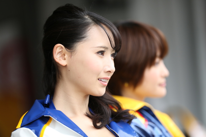 ピットウォーク: レースクイーン