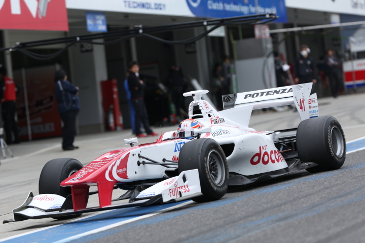 ウォームアップ: 武藤英紀（DOCOMO DANDELION M41Y SF14）