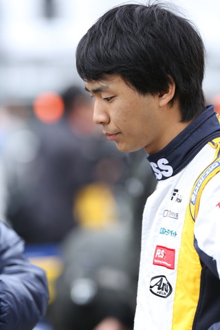 スターティンググリッド: 平川亮（ACHIEVEMENT Team KYGNUS SUNOCO SF14）