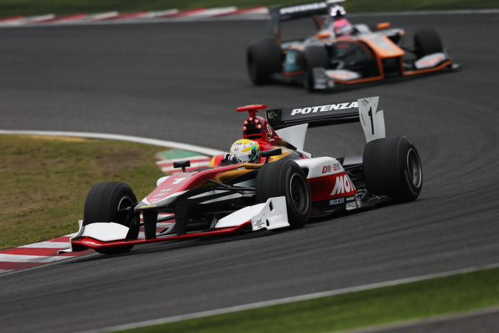 決勝レース: 山本尚貴（TEAM 無限 SF14）