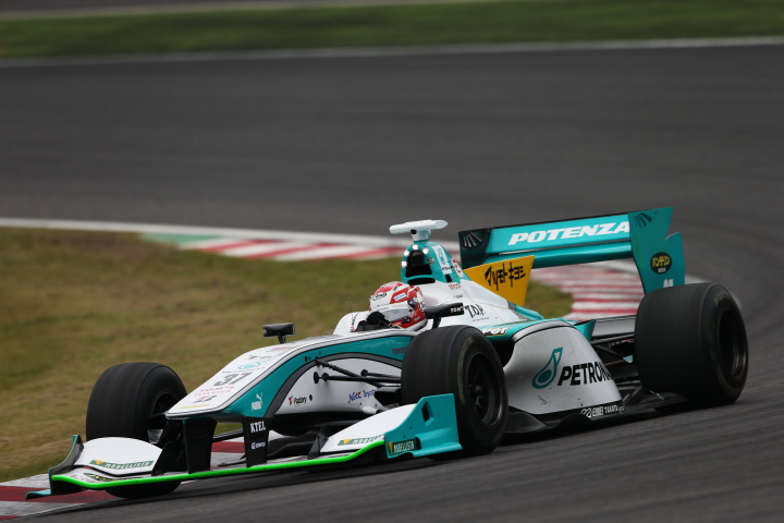決勝レース: 中嶋一貴（PETRONAS TOM’S SF14）
