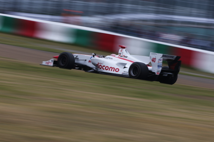 決勝レース: 野尻智紀（DOCOMO DANDELION M40T SF14）