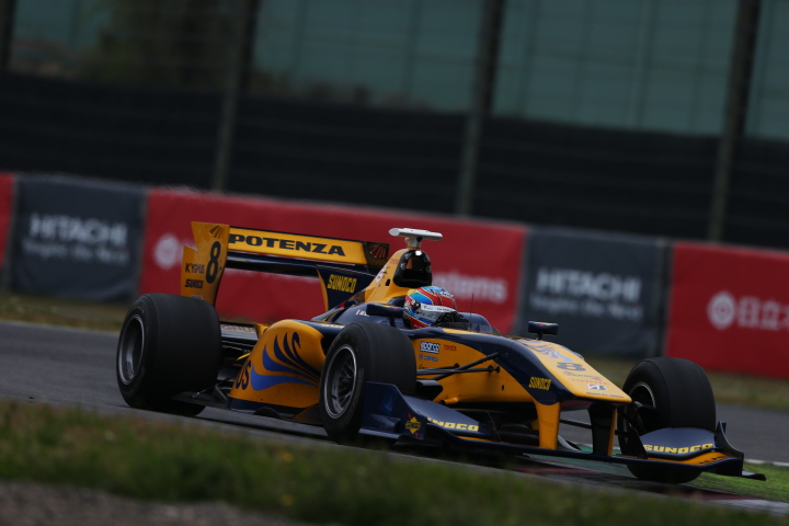 決勝レース: ロイック・デュバル（Team KYGNUS SUNOCO SF14）