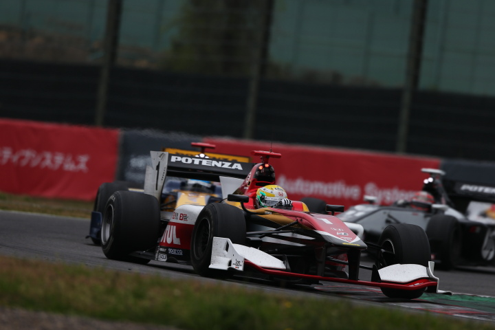 決勝レース: 山本尚貴（TEAM 無限 SF14）