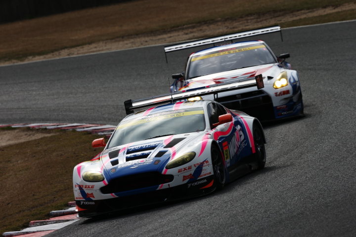 公式練習: 加納政樹／安岡秀徒組（GT300:WOKO'S Exe Aston Martin）