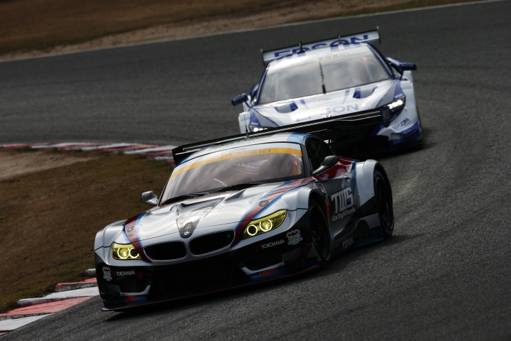 公式練習: 飯田章／吉本大樹組（GT300:TWS LM corsa BMW Z4）