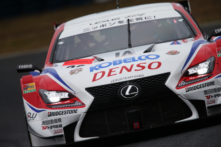 公式練習: 石浦宏明／オリバー・ジャービス組（GT500:DENSO KOBELCO SARD RC F）