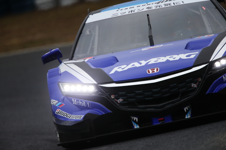 公式練習: 小暮卓史／武藤英紀組（GT500:RAYBRIG NSX CONCEPT-GT）