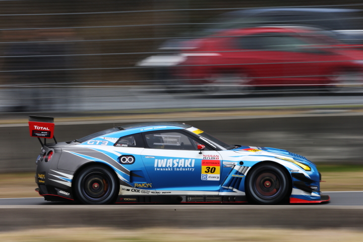 公式練習: 岩崎祐貴／影山正美組（GT300:IWASAKI apr GT-R）