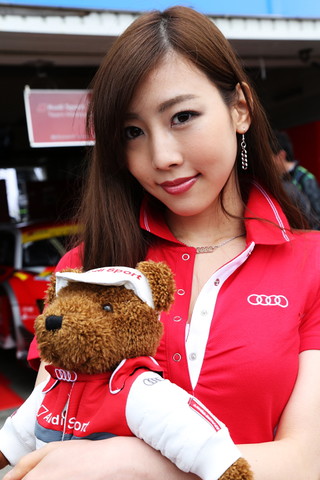 ピットウォーク: レースクイーン