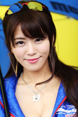 ピットウォーク: レースクイーン