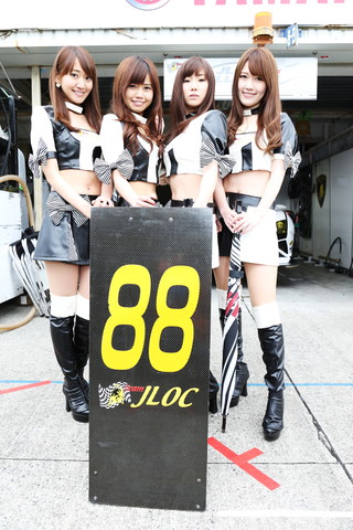 ピットウォーク: レースクイーン