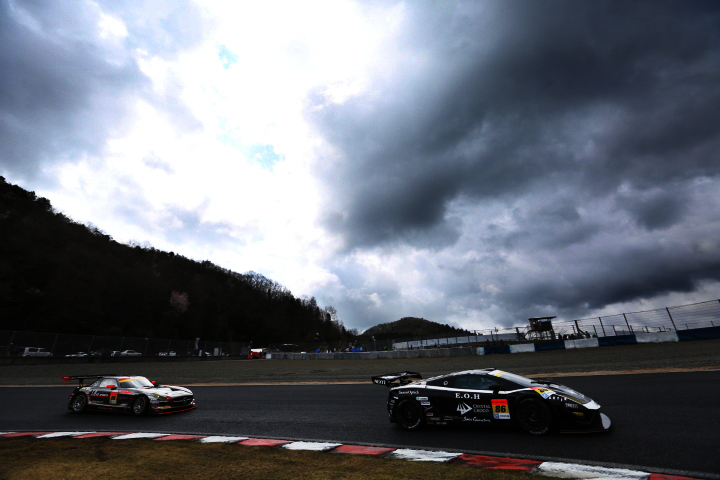 サーキットサファリ: 細川慎弥／山西康司組（GT300:クリスタルクロコ ランボルギーニ GT3）