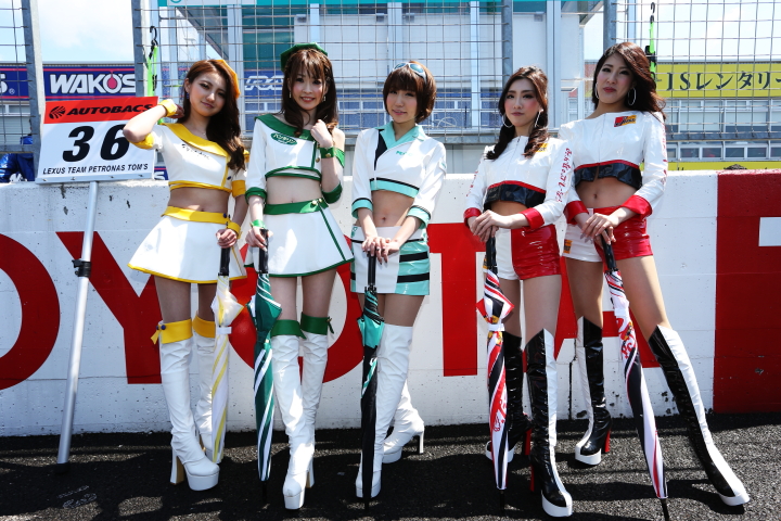 ピットウォーク: レースクイーン