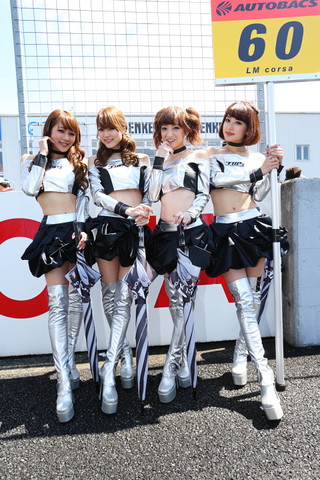 ピットウォーク: レースクイーン