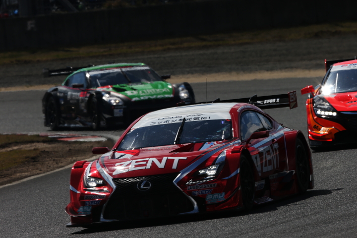 決勝レース: 立川祐路／平手晃平組（GT500:ZENT CERUMO RC F）