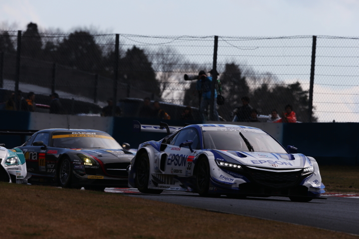 決勝レース: 中嶋大祐／ベルトラン・バゲット組（GT500:Epson NSX CONCEPT-GT）