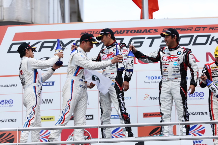 決勝レース: GT300クラスの暫定表彰式