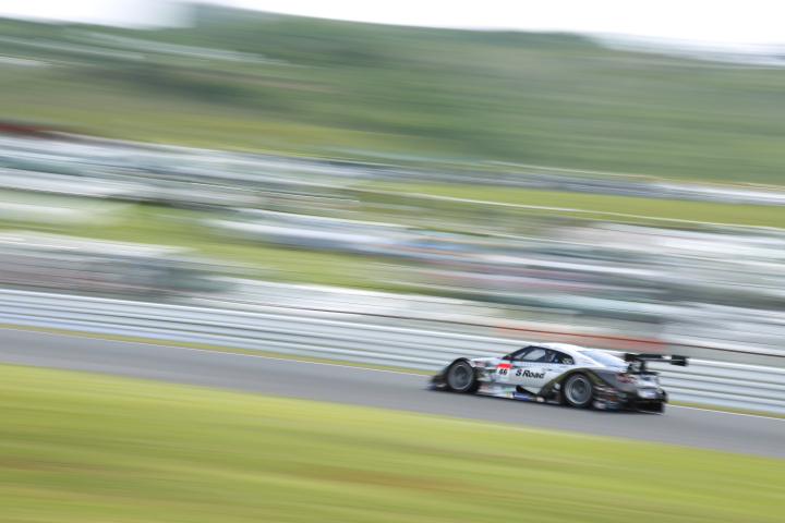 フリー走行: 本山哲／柳田真孝組（GT500:S Road MOLA GT-R）