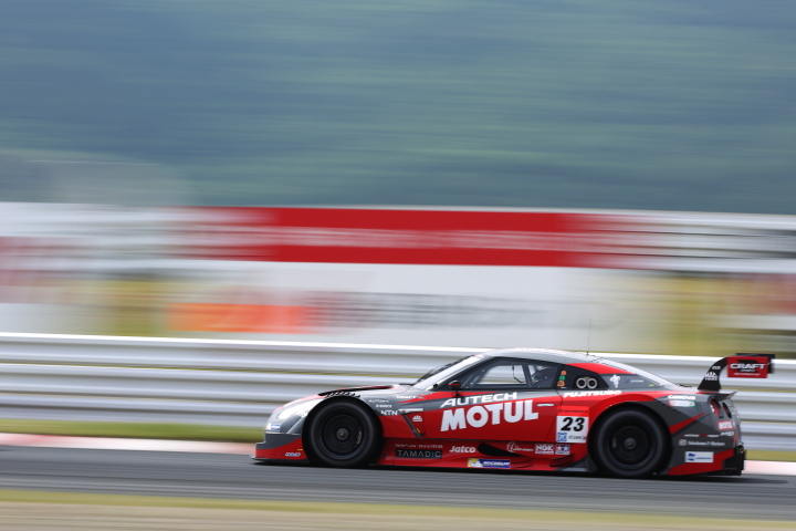 サーキットサファリ: 松田次生／ロニー・クインタレッリ組（GT500:MOTUL AUTECH GT-R）