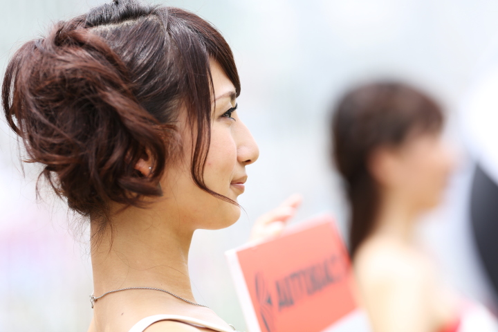 ピットウォーク: レースクイーン