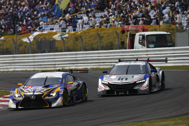 決勝レース: 関口雄飛（WedsSport ADVAN RC F） vs ジャン・カール・ベルネ（ウイダー モデューロ NSX CONCEPT-GT）