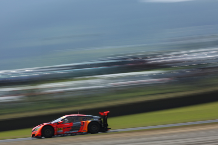 決勝レース: 高木真一（GT300:ARTA CR-Z GT）
